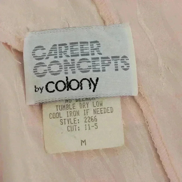 Vintage 80s Pastel Pink Short Sleeve Bow Tie Button Up Blouse - Picture 9 of 11